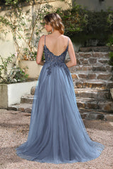 Backless Front Slit Tulle A-line Spaghetti Straps Appliques Lace Prom Dress