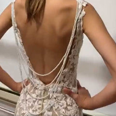 Luxury Mermaid V-neck Tulle Sweep Train Wedding Dresses with Appliques Lace