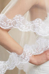 Lace Edge One Tier Tulle Long Wedding Veil with Blusher