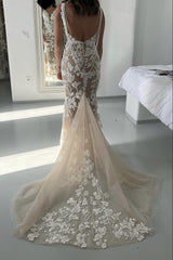 Luxury Mermaid V-neck Tulle Sweep Train Wedding Dresses with Appliques Lace