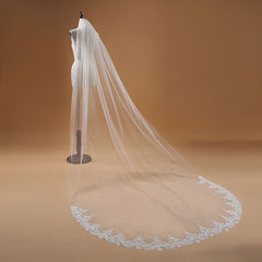 Simple Lace Edge One Tier Tulle Long Wedding Veil