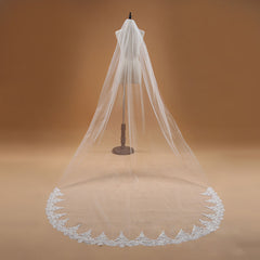 Simple Lace Edge One Tier Tulle Long Wedding Veil