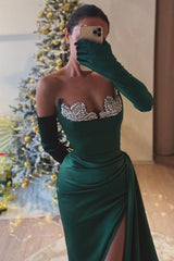 Chic Green Slit Strapless Long Mermaid Prom Dress with Long Gloves