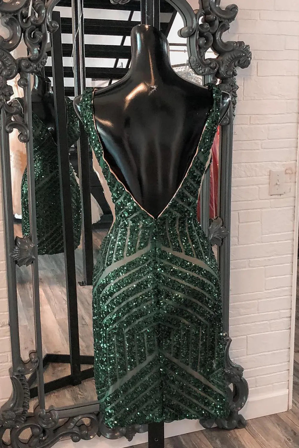 Sparkly White Sequins V-Neck Tight Homecoming Dress