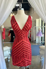 Fuchsia Sequins V-Neck Tight Homecoming Dress