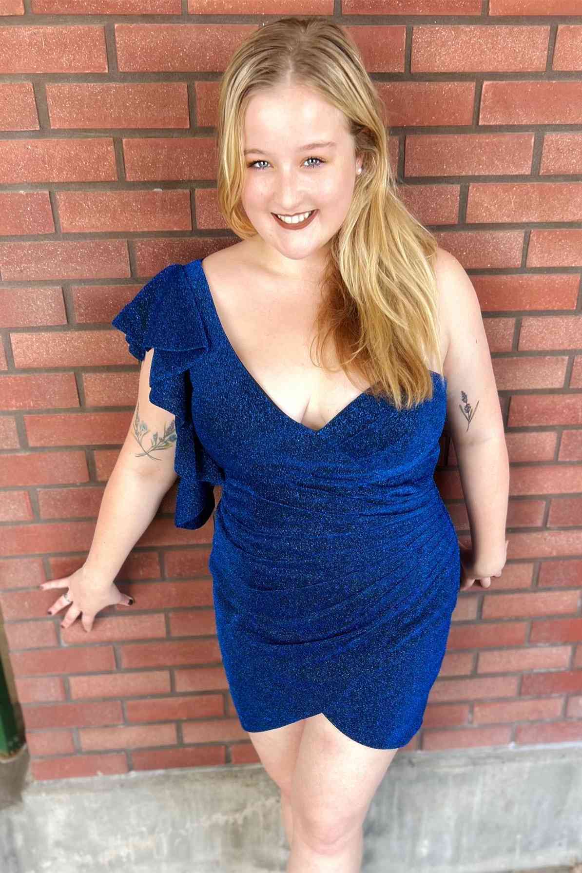 Asymmetrical Ruffled Shoulder Burgundy Mini Homecoming Dress