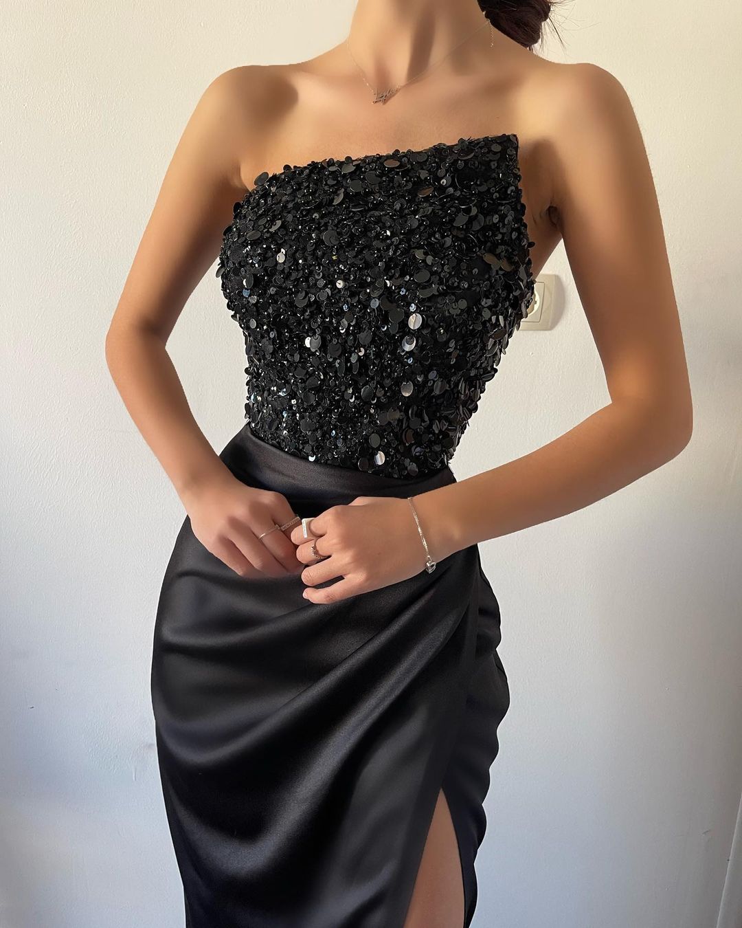 Beautiful Black Strapless Prom Dress with Sequins and High Split