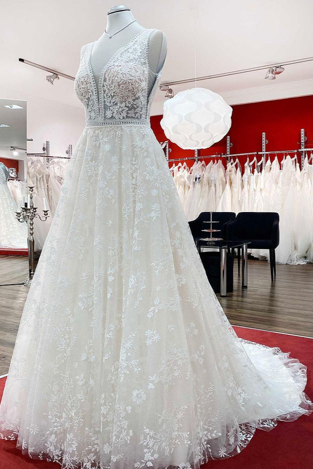 Beautiful Long Wedding Dress With A-Line Appliques Tulle Lace Open Back Design