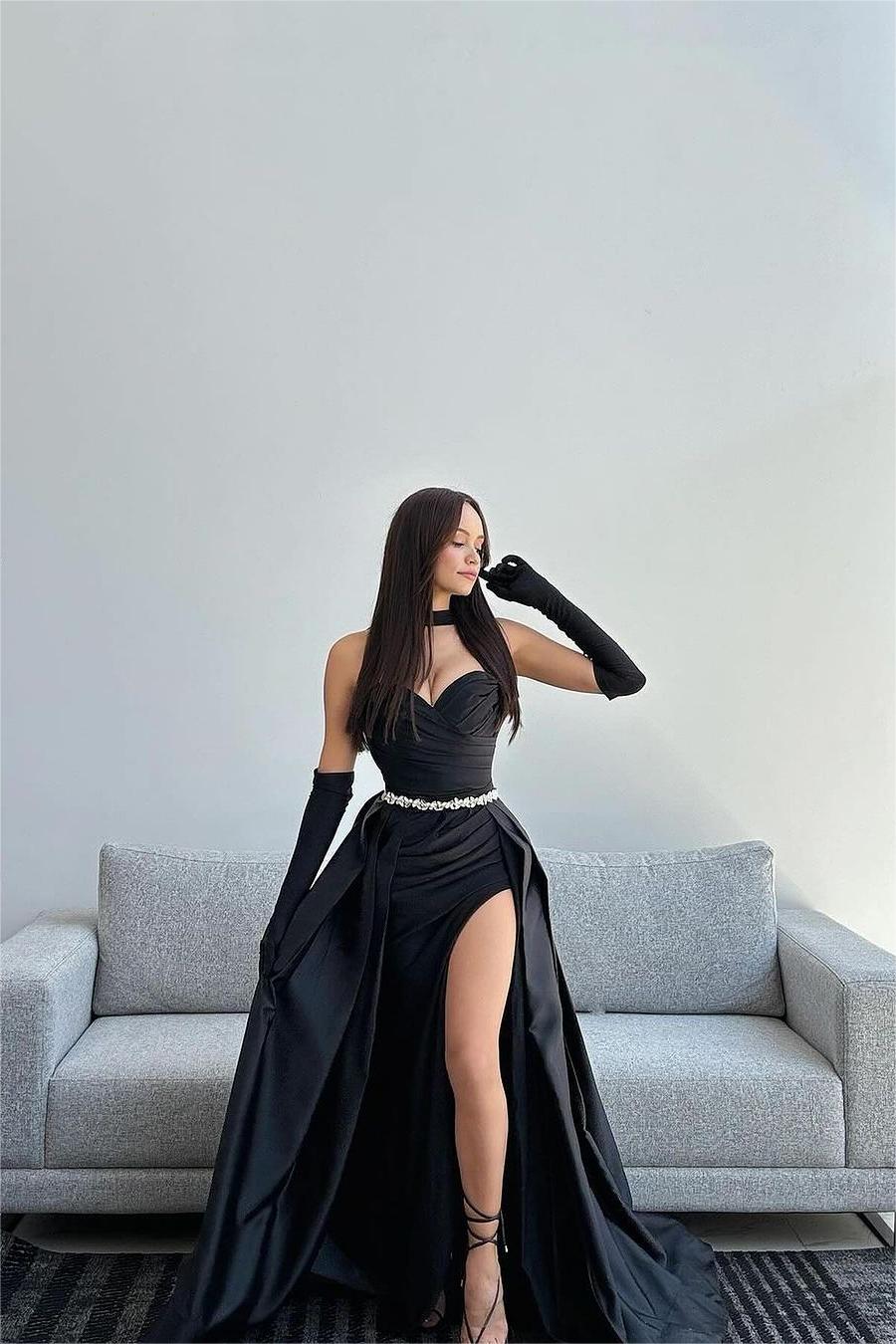 Black Halter Strapless Sweetheart Mermaid Prom Dress with Split and Gloves
