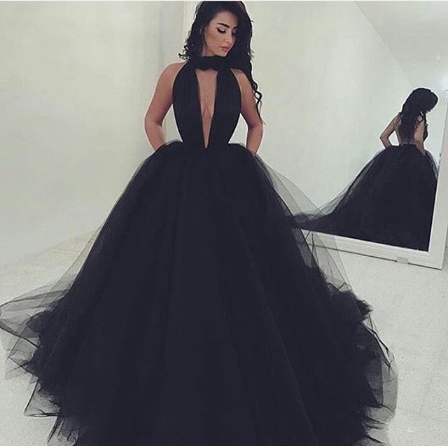 Black High-Neck Tulle Evening Dress