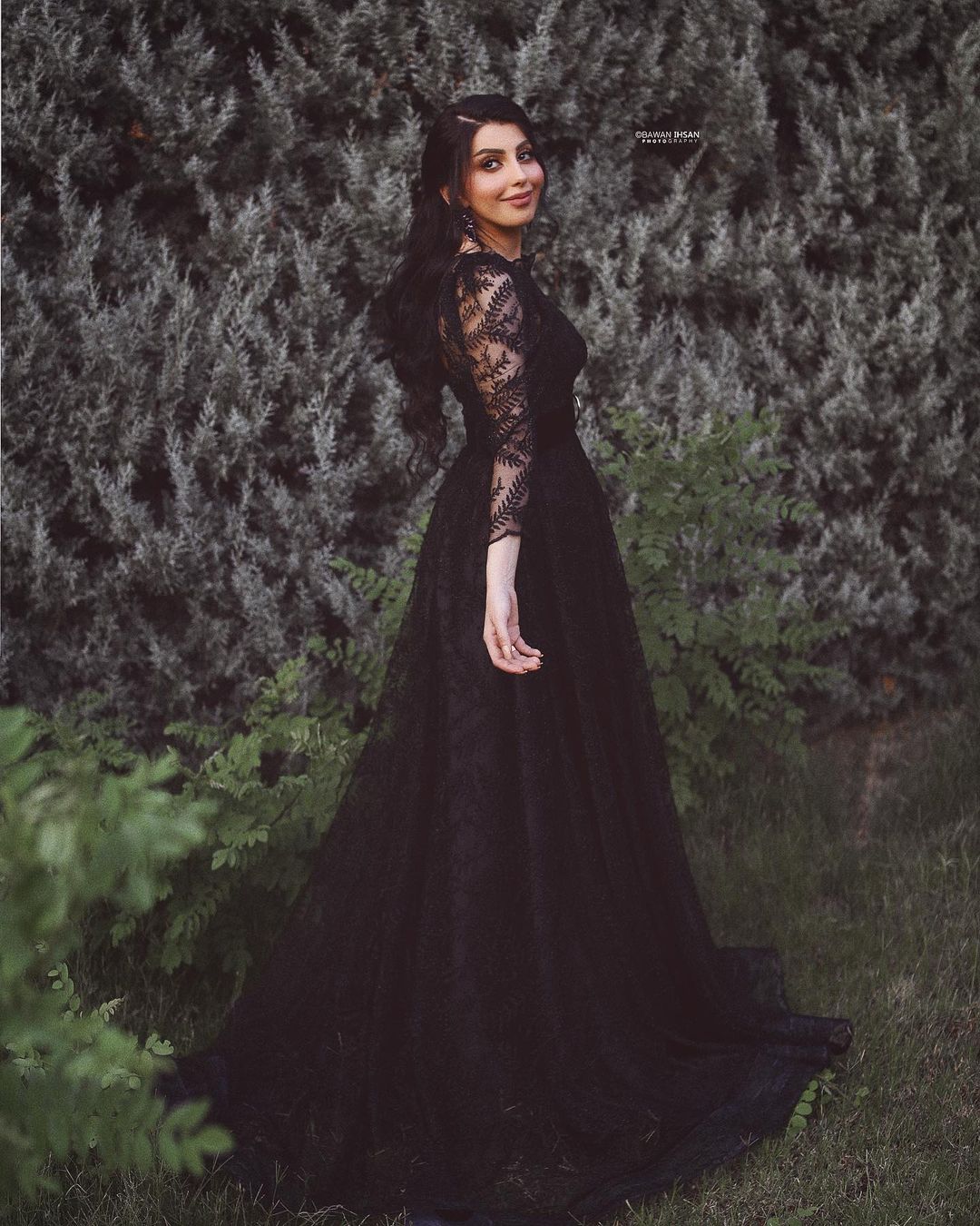 Black Long A-line Wedding Dress With Tulle Lace Sleeves