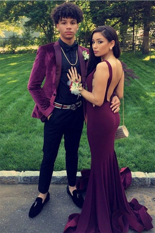 Casual Two-Piece Burgundy Velvet Prom Suit with Peak Lapel