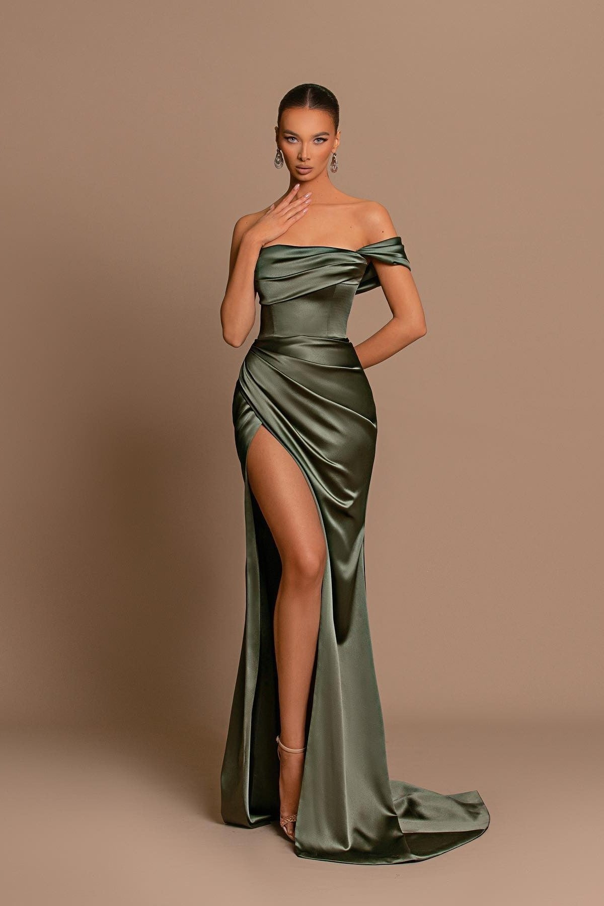 Charming Sage Green Off-The-Shoulder Evening Dress with Ball Gown and Pleated Slit