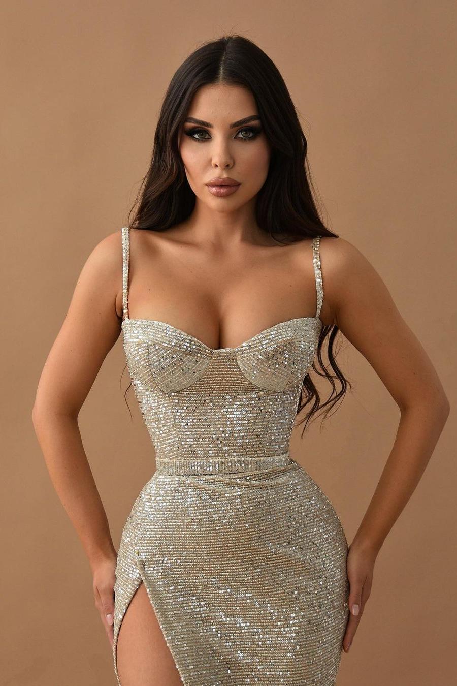 Charming Sweetheart Spaghetti Strap Long Prom Dress with Sequins and High Split
