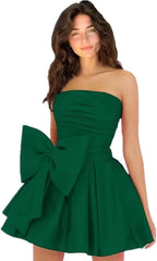 Chic A-line Sleeveless Strapless Ruched Lace Up Short Homecoming Dresses with Bow
