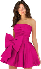Chic A-line Sleeveless Strapless Ruched Lace Up Short Homecoming Dresses with Bow