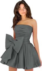 Chic A-line Sleeveless Strapless Ruched Lace Up Short Homecoming Dresses with Bow
