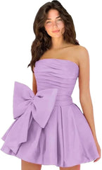 Chic A-line Sleeveless Strapless Ruched Lace Up Short Homecoming Dresses with Bow
