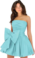 Chic A-line Sleeveless Strapless Ruched Lace Up Short Homecoming Dresses with Bow