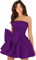 Chic A-line Sleeveless Strapless Ruched Lace Up Short Homecoming Dresses with Bow