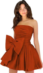Chic A-line Sleeveless Strapless Ruched Lace Up Short Homecoming Dresses with Bow