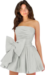 Chic A-line Sleeveless Strapless Ruched Lace Up Short Homecoming Dresses with Bow
