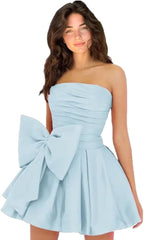 Chic A-line Sleeveless Strapless Ruched Lace Up Short Homecoming Dresses with Bow