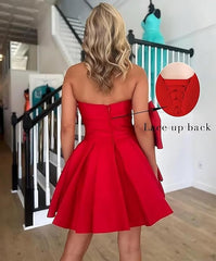 Chic A-line Sleeveless Strapless Ruched Lace Up Short Homecoming Dresses with Bow