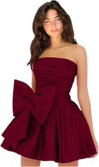 Chic A-line Sleeveless Strapless Ruched Lace Up Short Homecoming Dresses with Bow