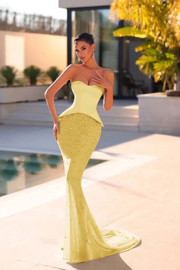 Chic Strapless Mermaid Long Prom Dress with Beading