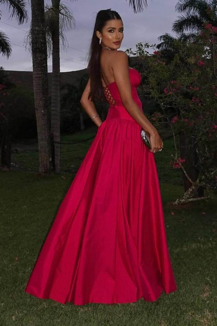 Chic Strapless V Neck Long Pleated Prom Dress