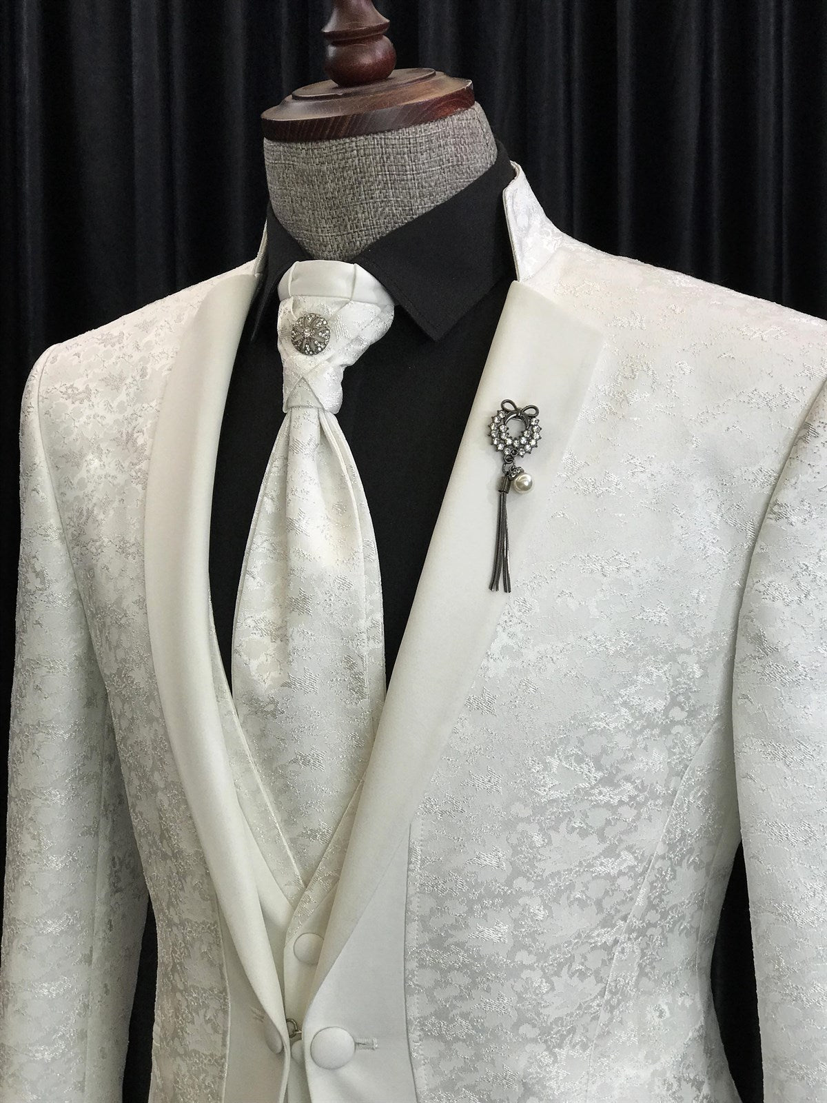 Christian White Jacquard Three-Piece Wedding Suit with Unique Lapel