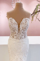 Classy Sweetheart Backless Floor-Length Mermaid Wedding Dress with Lace Appliques