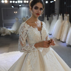 Classy Train A-Line Sweetheart Backless Long Sleeve Wedding Dress with Lace Appliques and Sequins