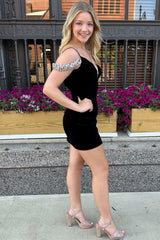 Cold-Shoulder Black Velvet Bodycon Homecoming Dress