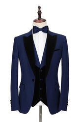 Dark Blue Peak Lapel Men¡¯s Wedding Suit with Velvet Lapel