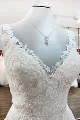 Elegant A-line Tulle V-Neck Open Back Wedding Dress With Lace Ruffles