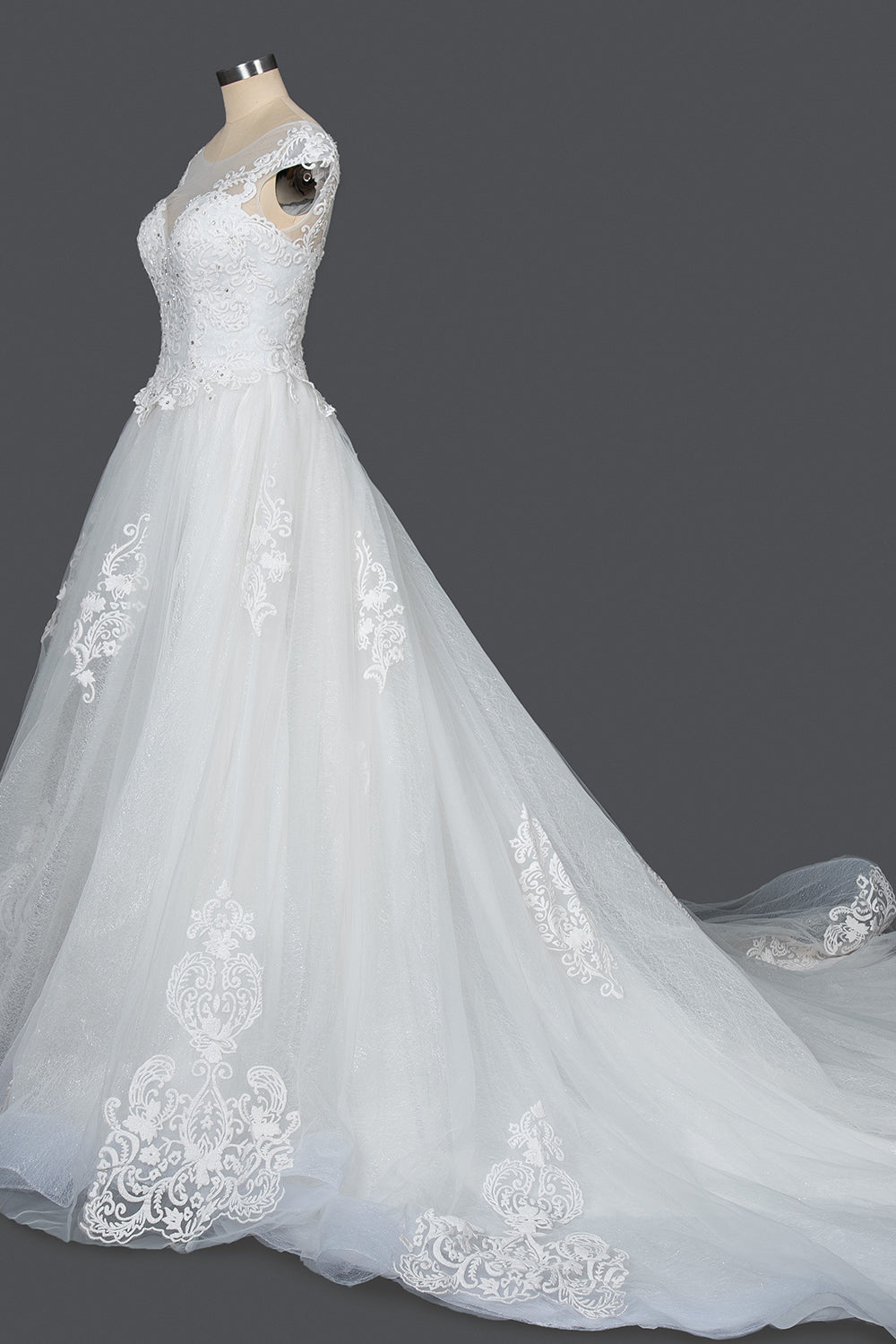 Elegant Cap Sleeve Sheer Tulle Ball Gown Wedding Dress with Lace V-Neck