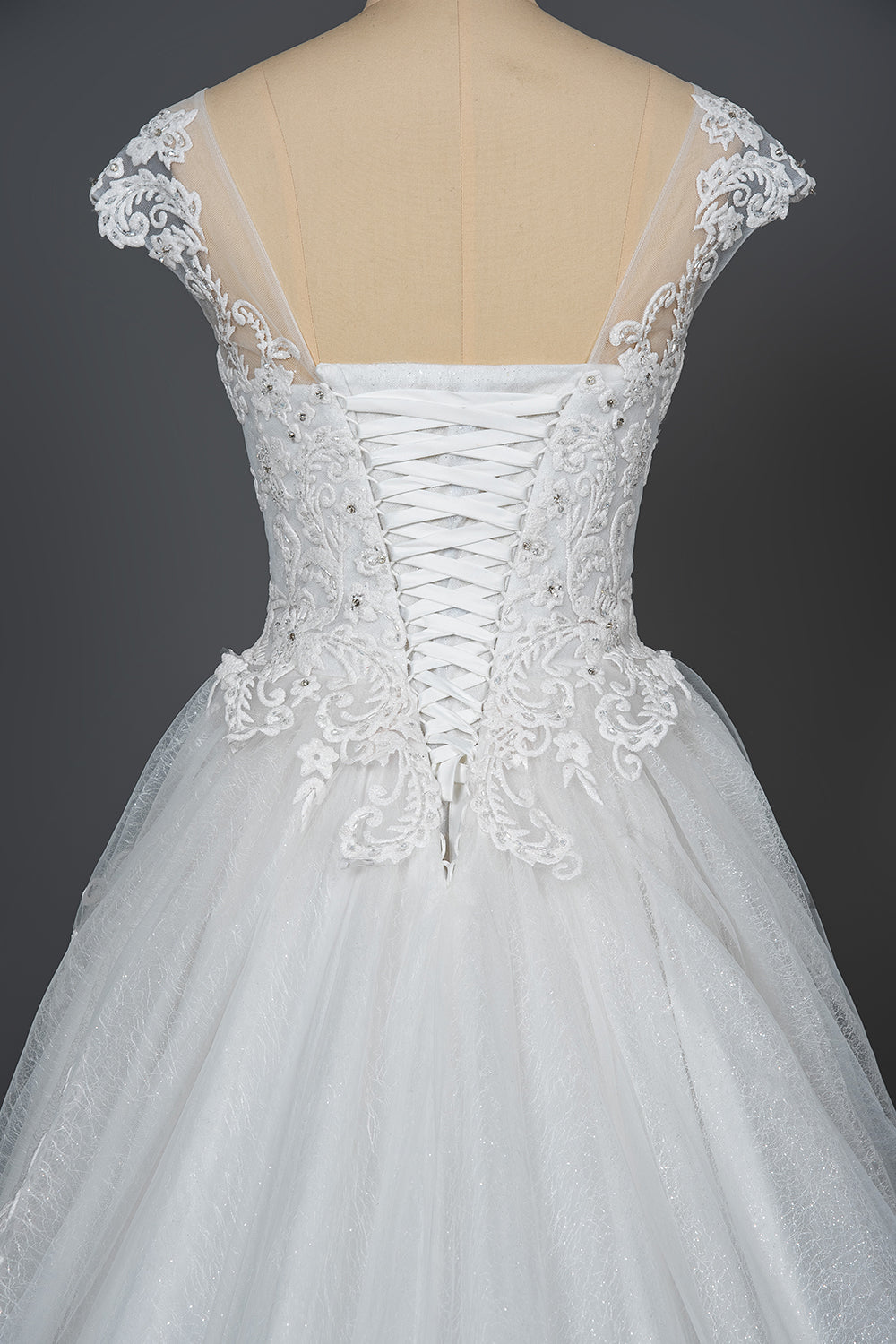Elegant Cap Sleeve Sheer Tulle Ball Gown Wedding Dress with Lace V-Neck