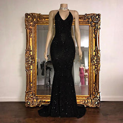 Elegant Halter V-Neck Mermaid Evening Dress with Sequins