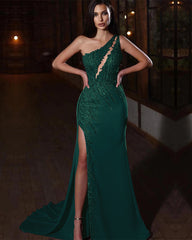 Elegant One-Shoulder Applique Mermaid Prom Dress with Split