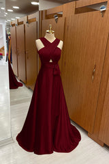 Elegant Strapped A-Line Long Prom Dress with Halter