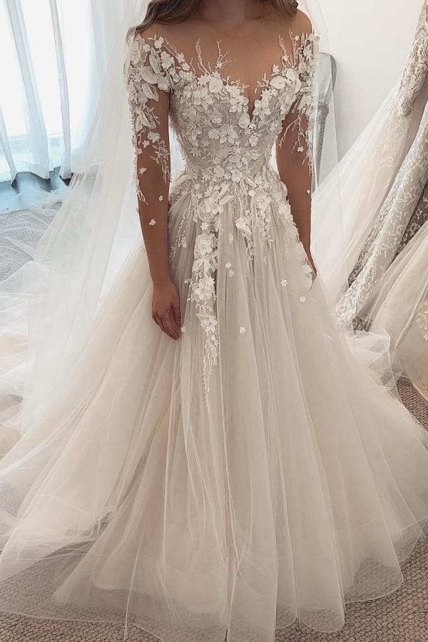 Elegant Sweetheart Long Sleeve A-Line Tulle Wedding Dress with Lace Appliques