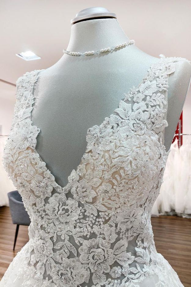 Eye-catching Long A-line Wedding Dresses With White Ruffles Tulle Lace