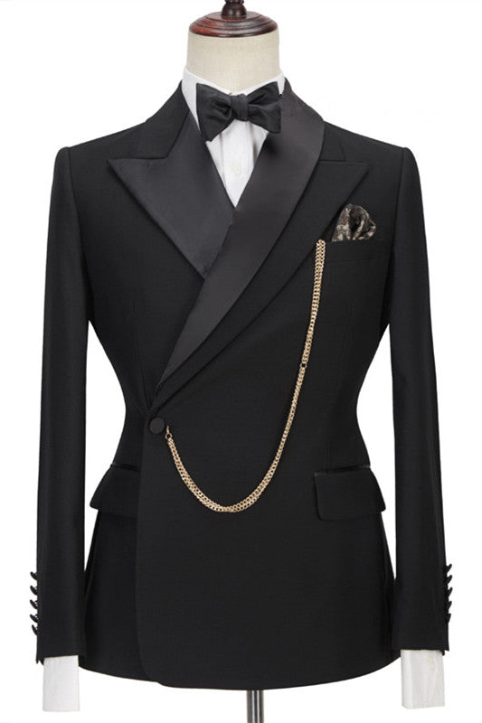 Fashionable Black Wedding Suit for Groom with Peaked Lapel