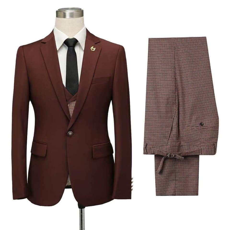 Fashionable Burgundy Fitted Wedding Suit with Notched Lapel for Men¡¯s Parties