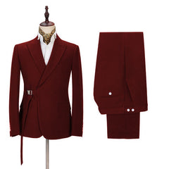 Fashionable Burgundy Prom Suit with Buckle Button and Peak Lapel for Boys