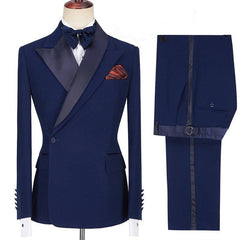 Fashionable Dark Navy Formal Dinner Suit with Peaked Lapel
