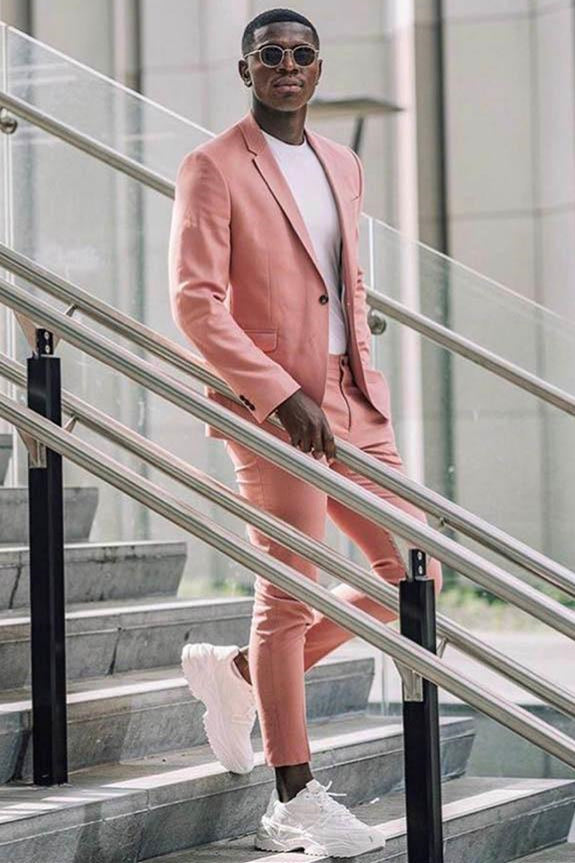 Fashionable Pink Prince Suit with Flap Pockets and Notched Lapel for Groom