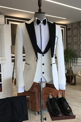 Fashionable White Three-Piece Party Evening Suit with Black Peaked Lapel